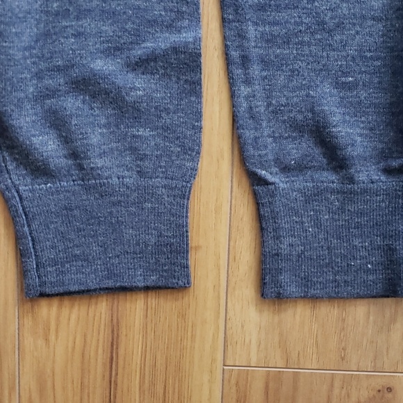 Banana Republic Sweater Hoodie - Picture 5 of 8